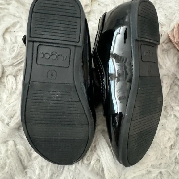 Baby girl dress shoes size 6. - Picture 7 of 8